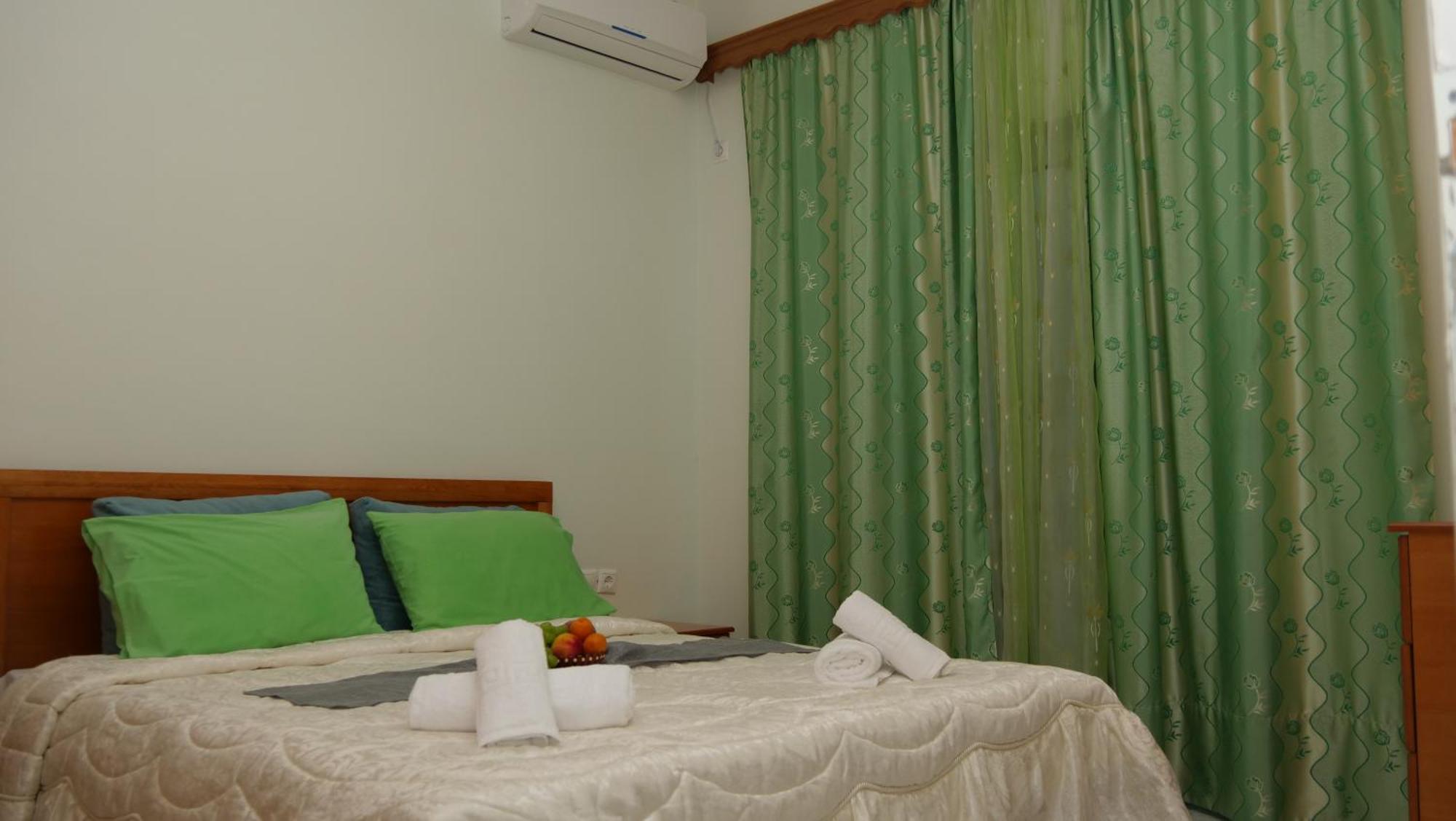 Isabela Apartments Sarande Exterior photo